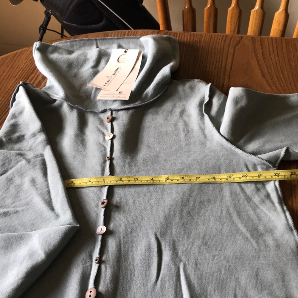 Neon Budha seafoam tunic sz L
